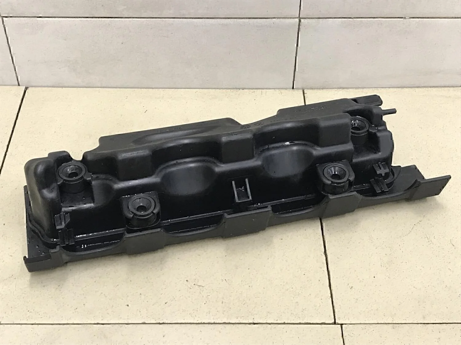 Рессивер впускной Passat [B6] 2005-2010