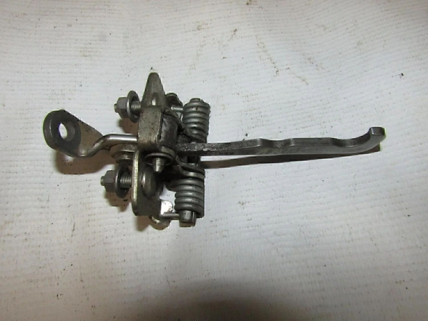 Ограничитель двери Duster 2012>