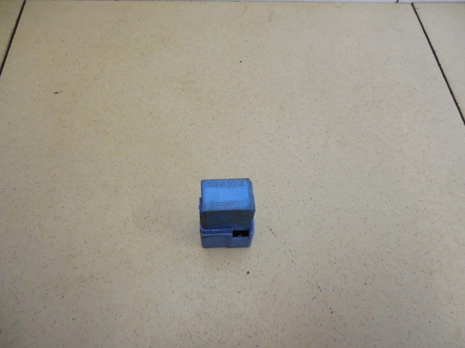 Реле Almera N16 2000-2006