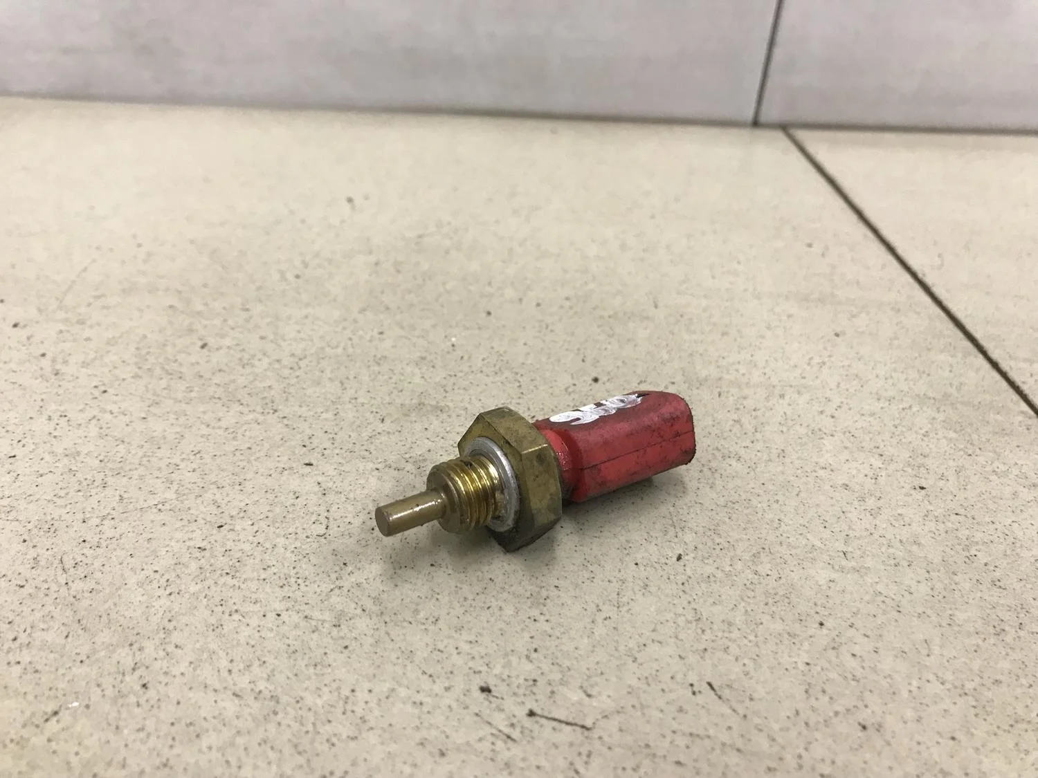 Датчик температуры Duster 2012>