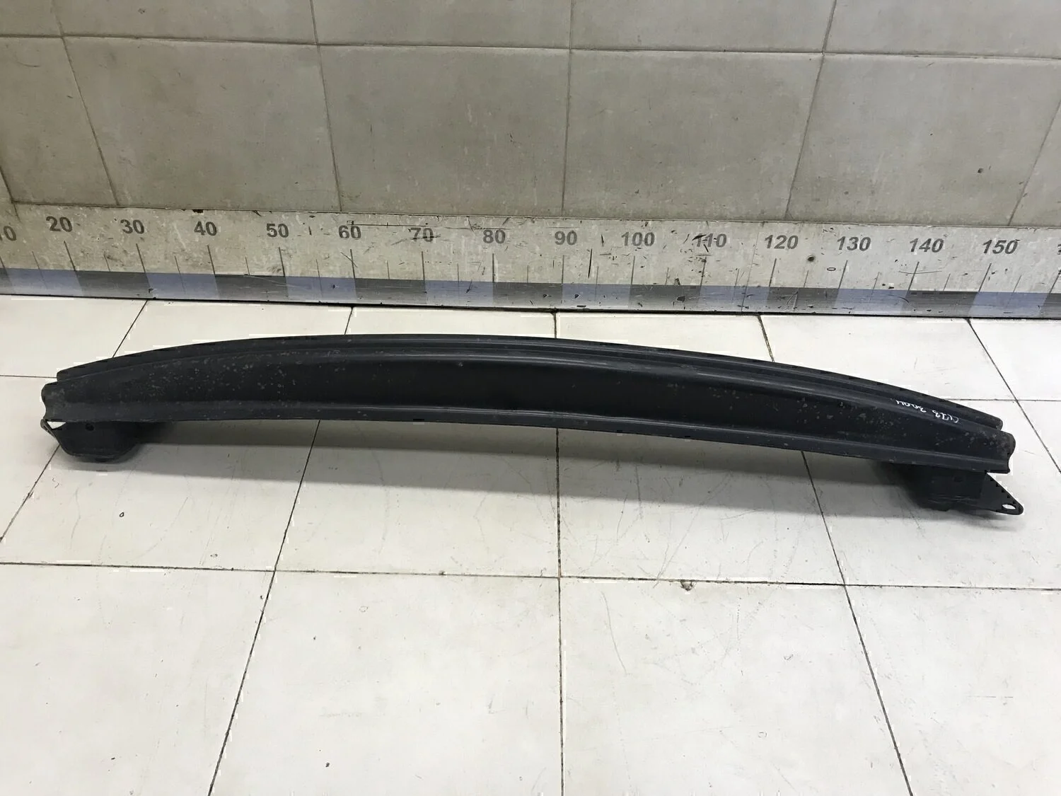 Усилитель заднего бампера Golf V 2003-2009