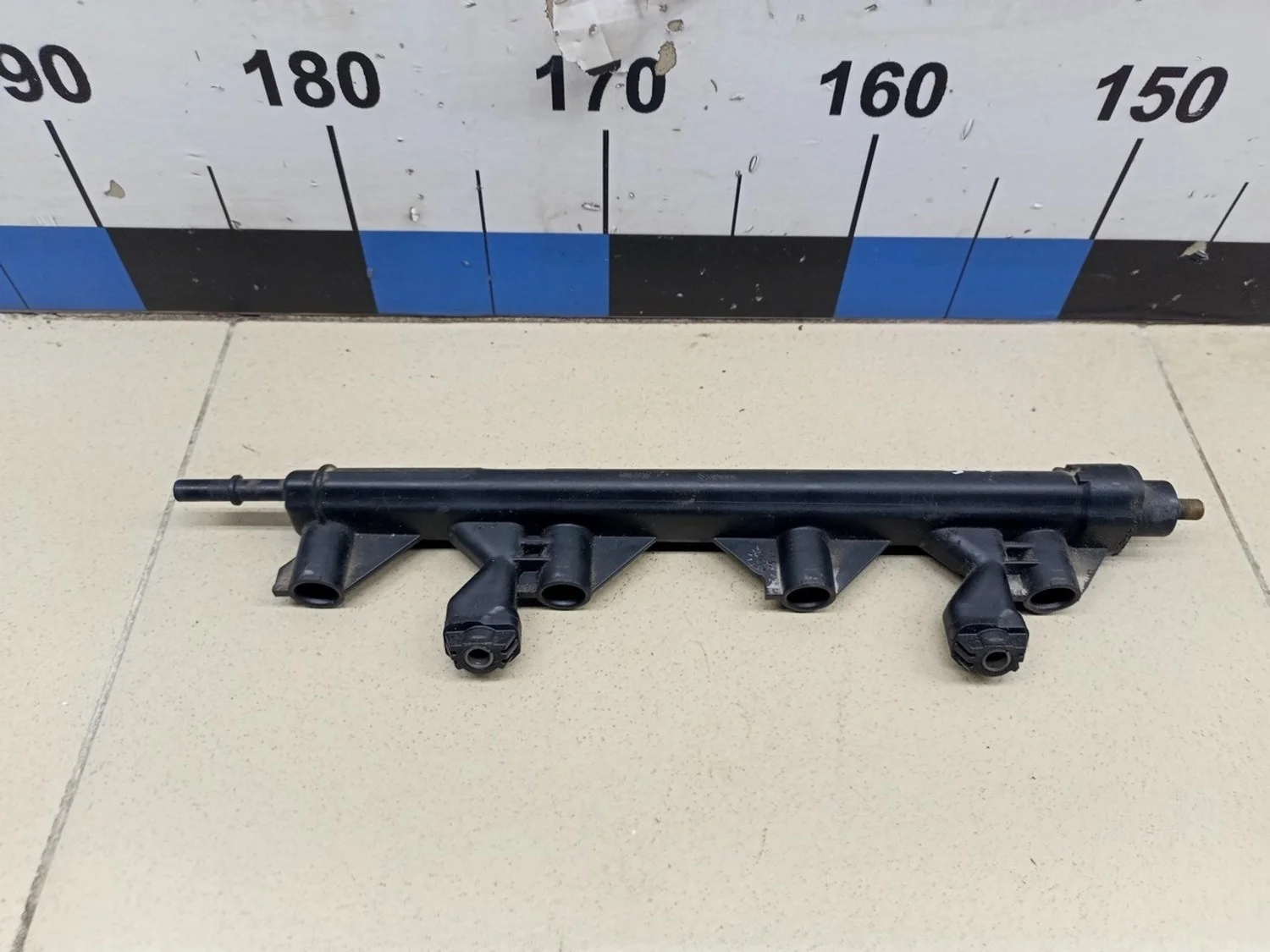 Рейка топливная (рампа) C4 2005-2011