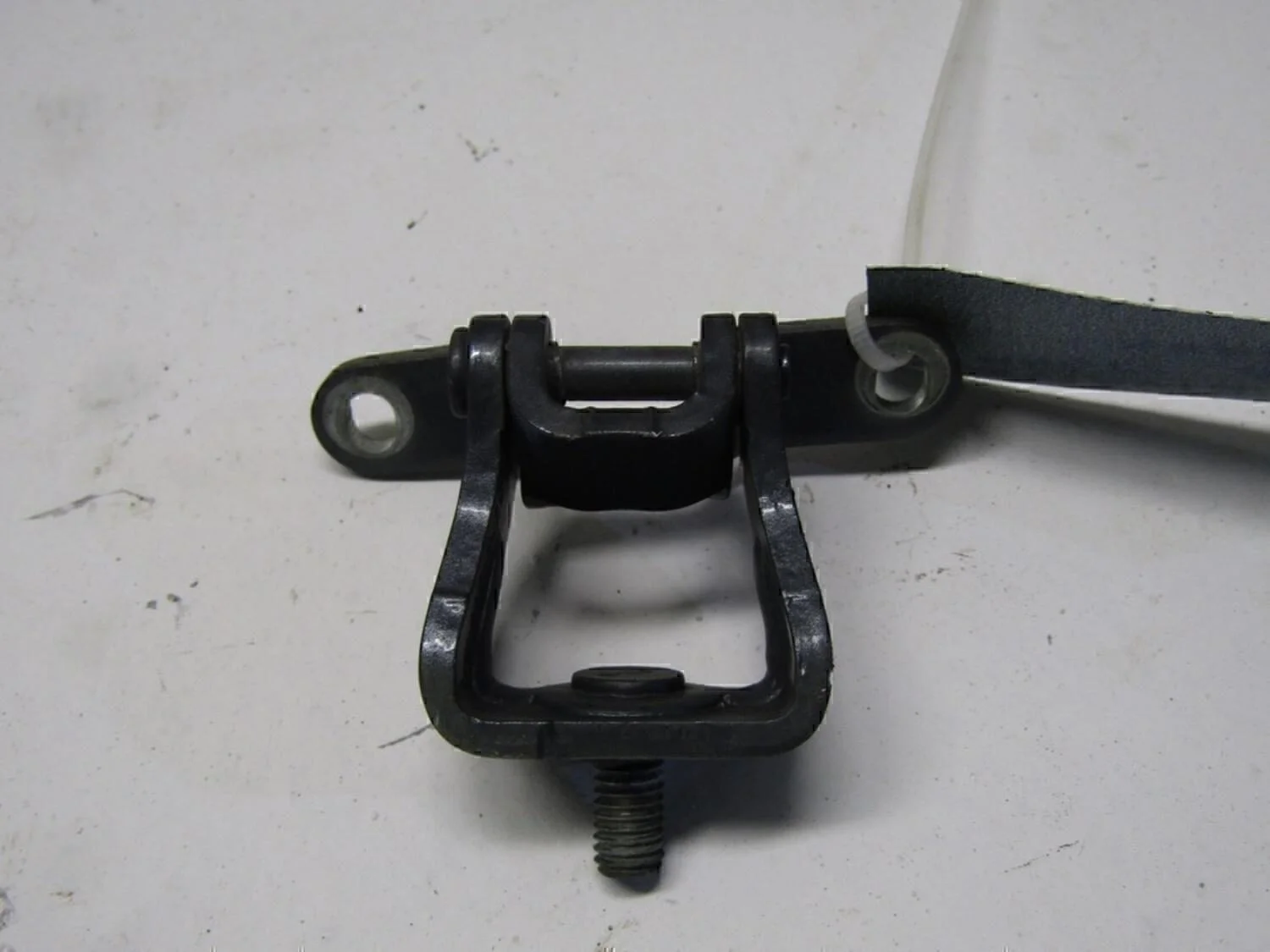 Петля двери багажника Octavia (A5 1Z-) 2004-2013