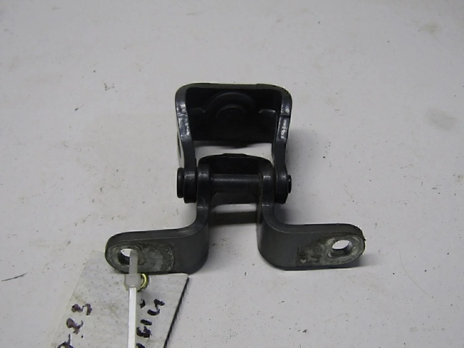 Петля двери багажника Octavia (A5 1Z-) 2004-2013