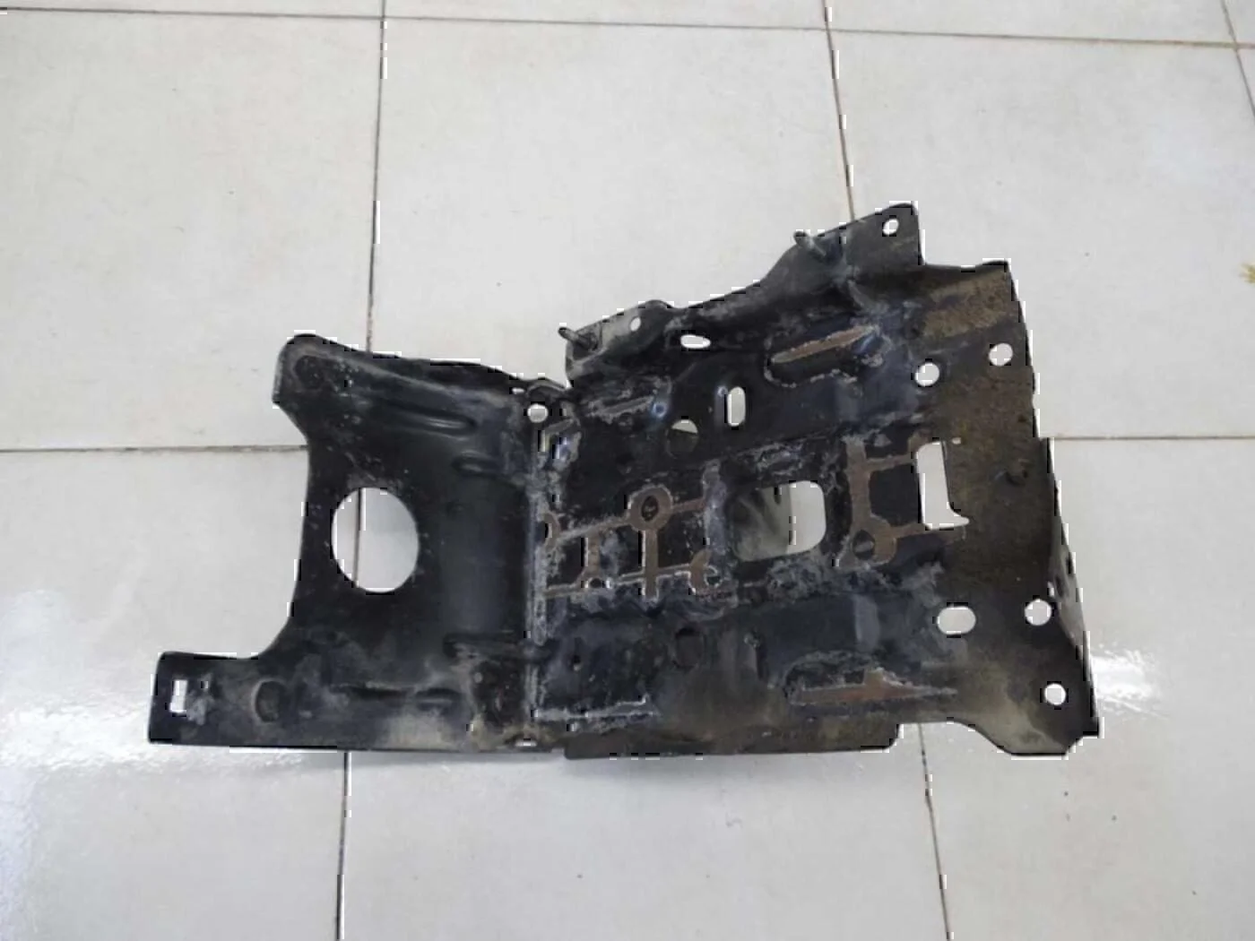 Крепление АКБ (корпус/подставка) Lacetti 2003-2013