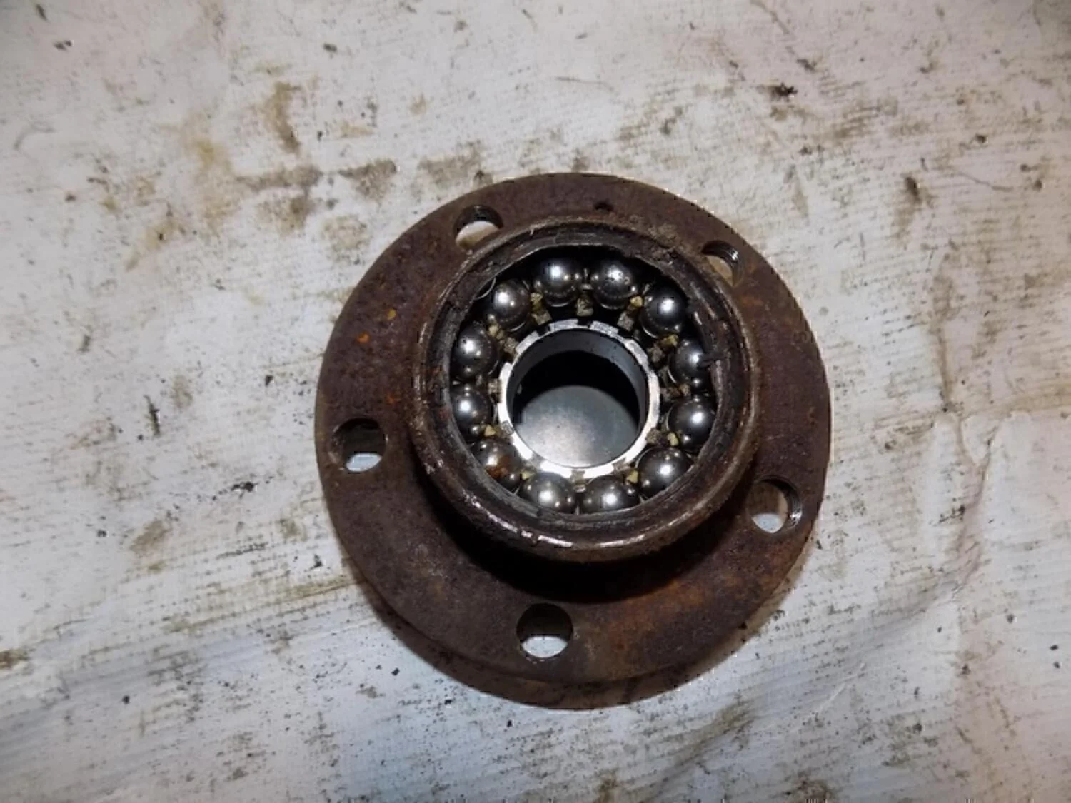 Ступица задняя A3 (8L1) 1996-2003