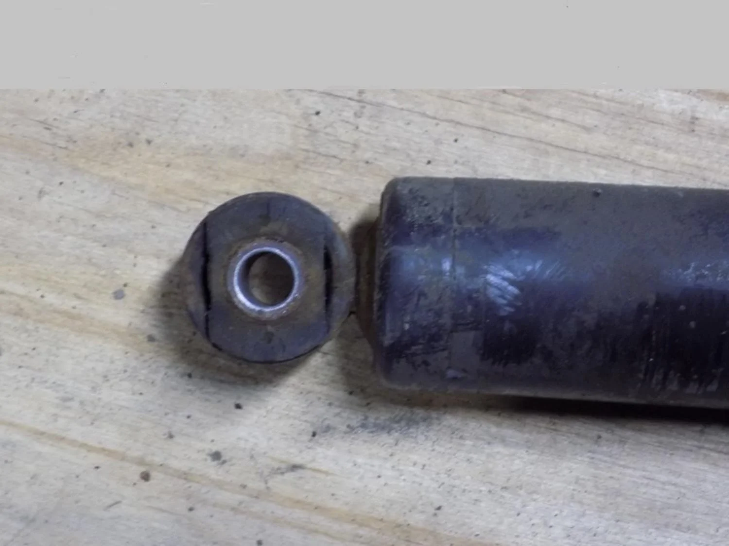 Амортизатор задний Matiz 2001-2015