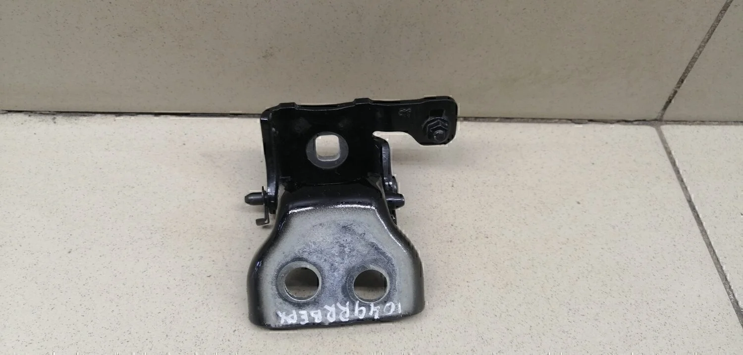 Петля двери задней правой верхняя 308 I 2007-2015