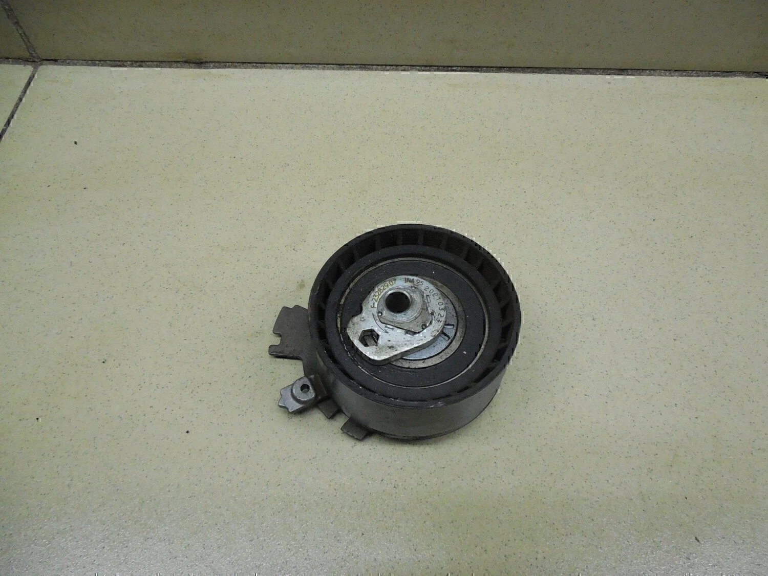 Ролик-натяжитель ремня ГРМ 206 1998-2012