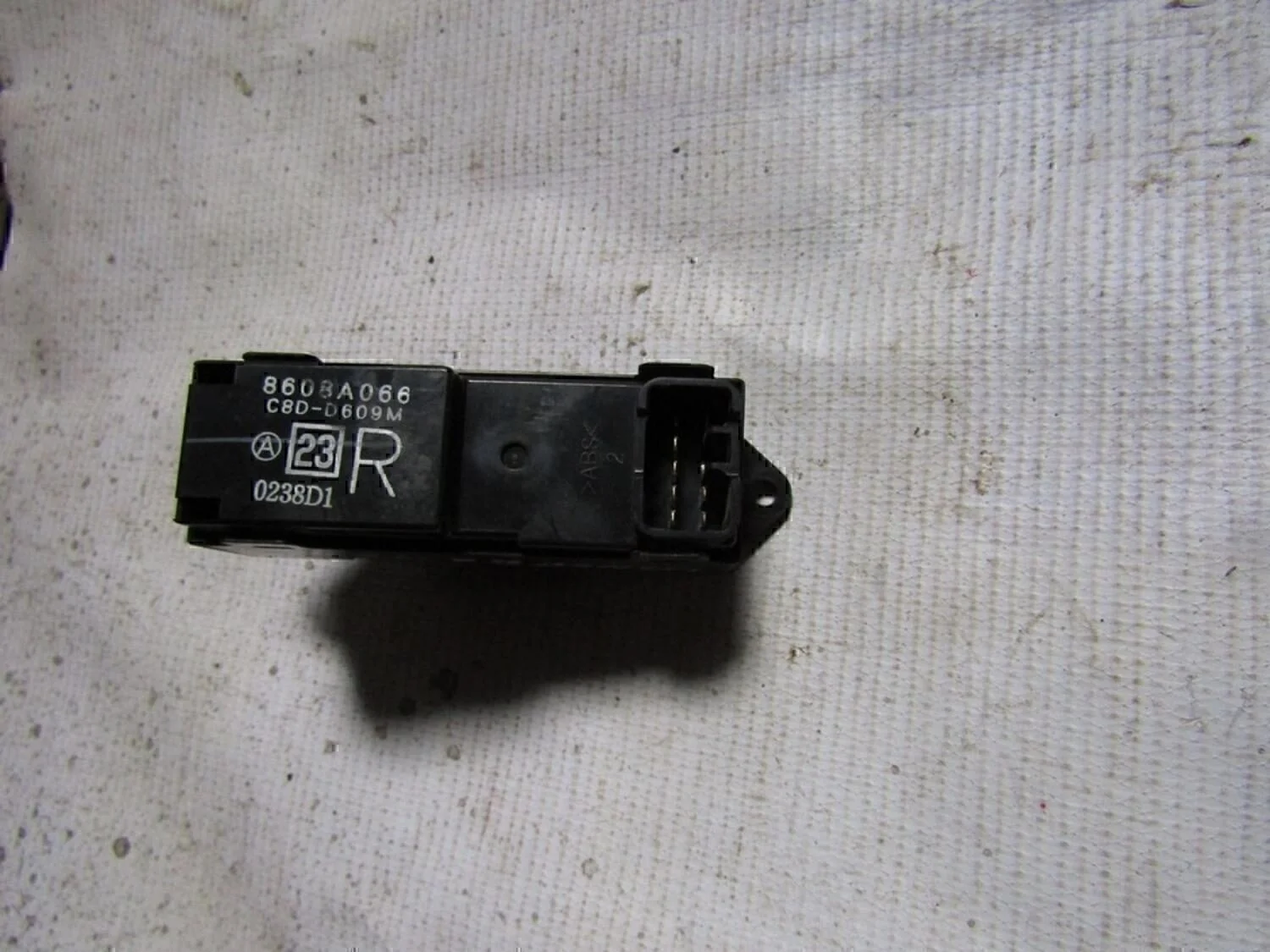 Кнопка стеклоподъемника Lancer (CX,CY) 2007>