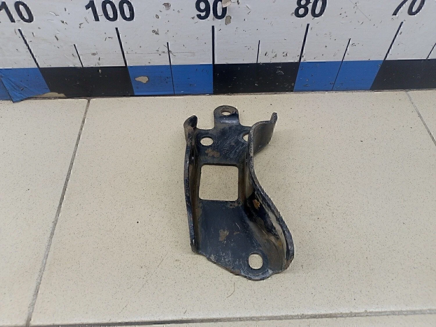 Кронштейн заднего рычага RAV 4 2006-2013