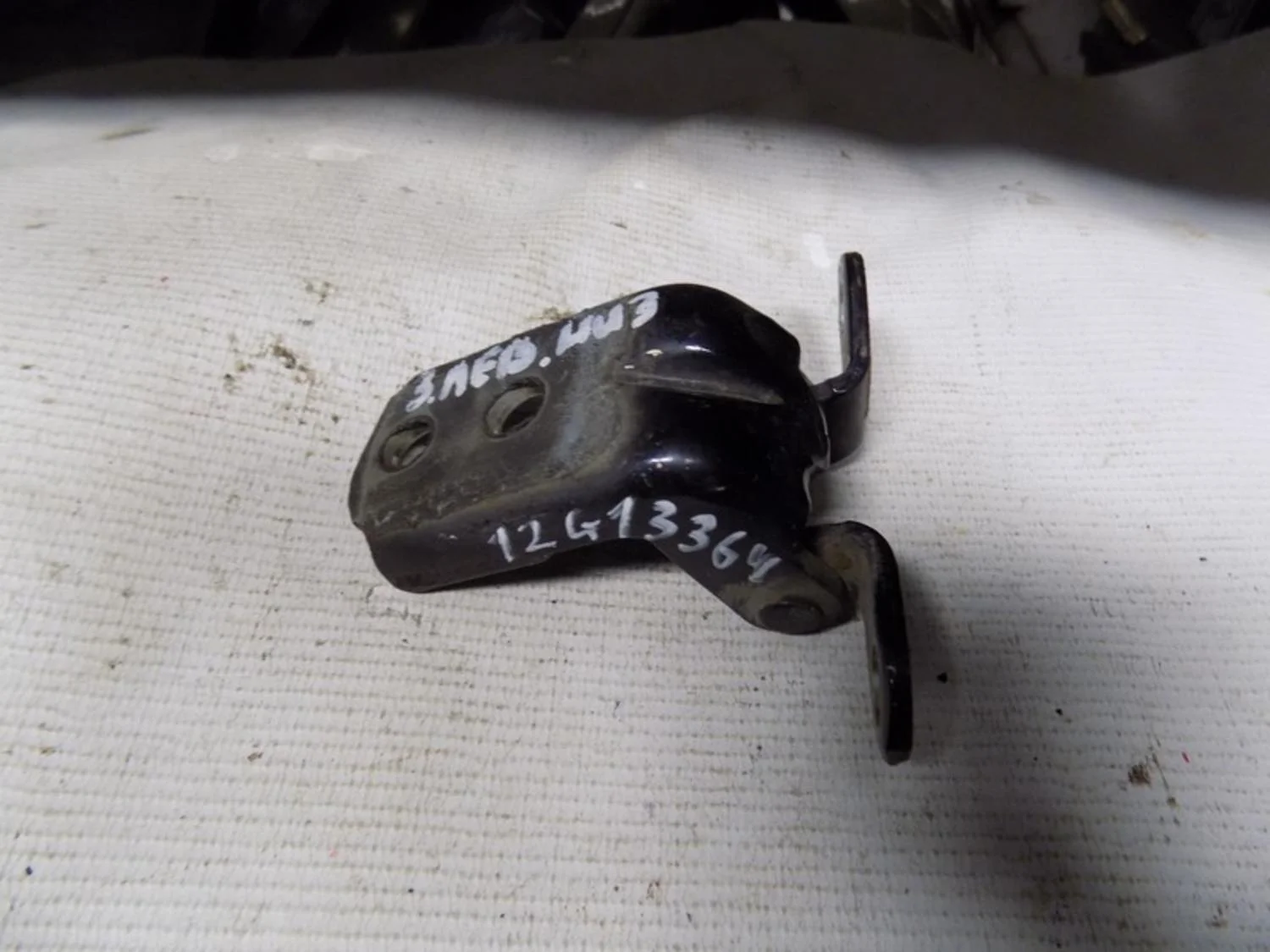 Петля двери Teana J31 2006-2008