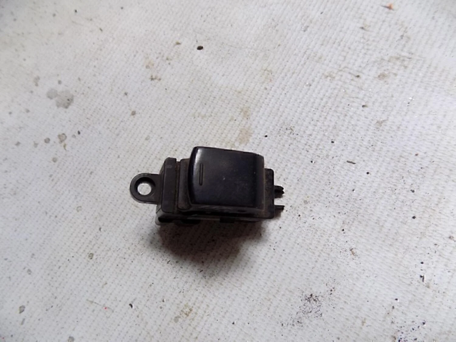 Кнопка стеклоподъемника Teana J31 2006-2008