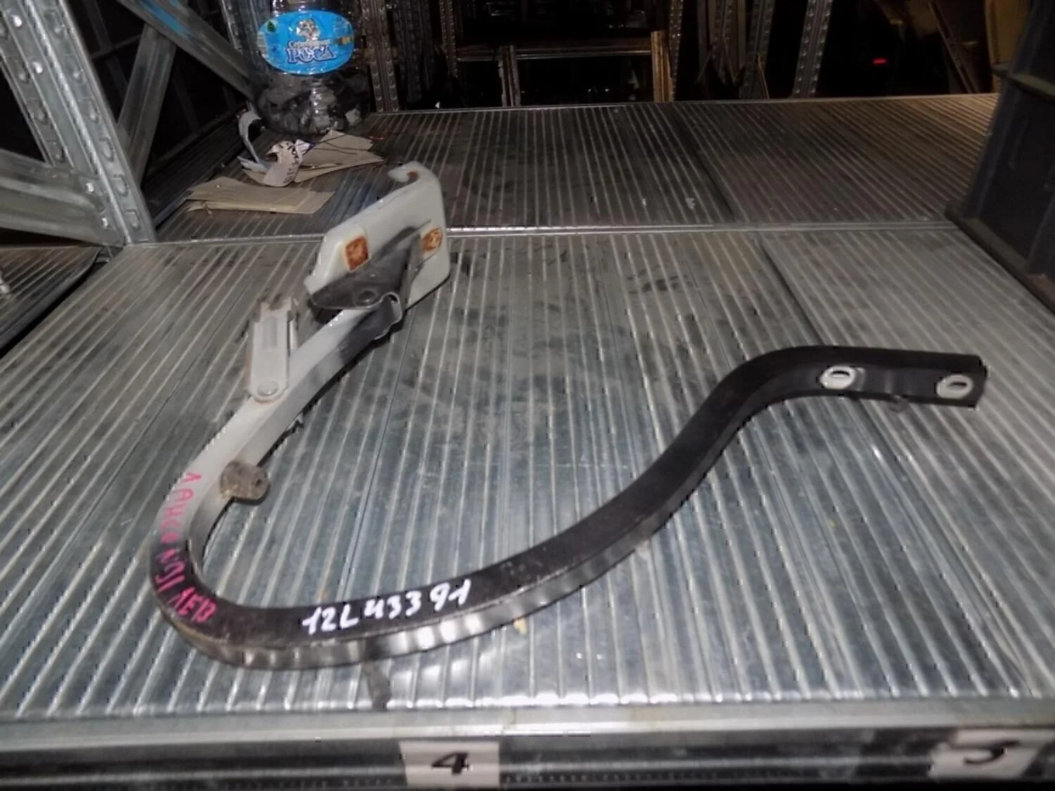 Петля крышки багажника Lanos 2004-2010