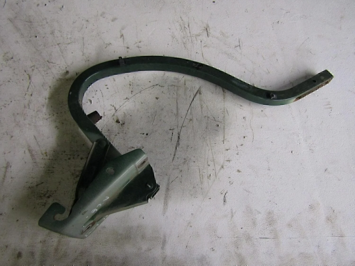 Петля крышки багажника Lanos 2004-2010