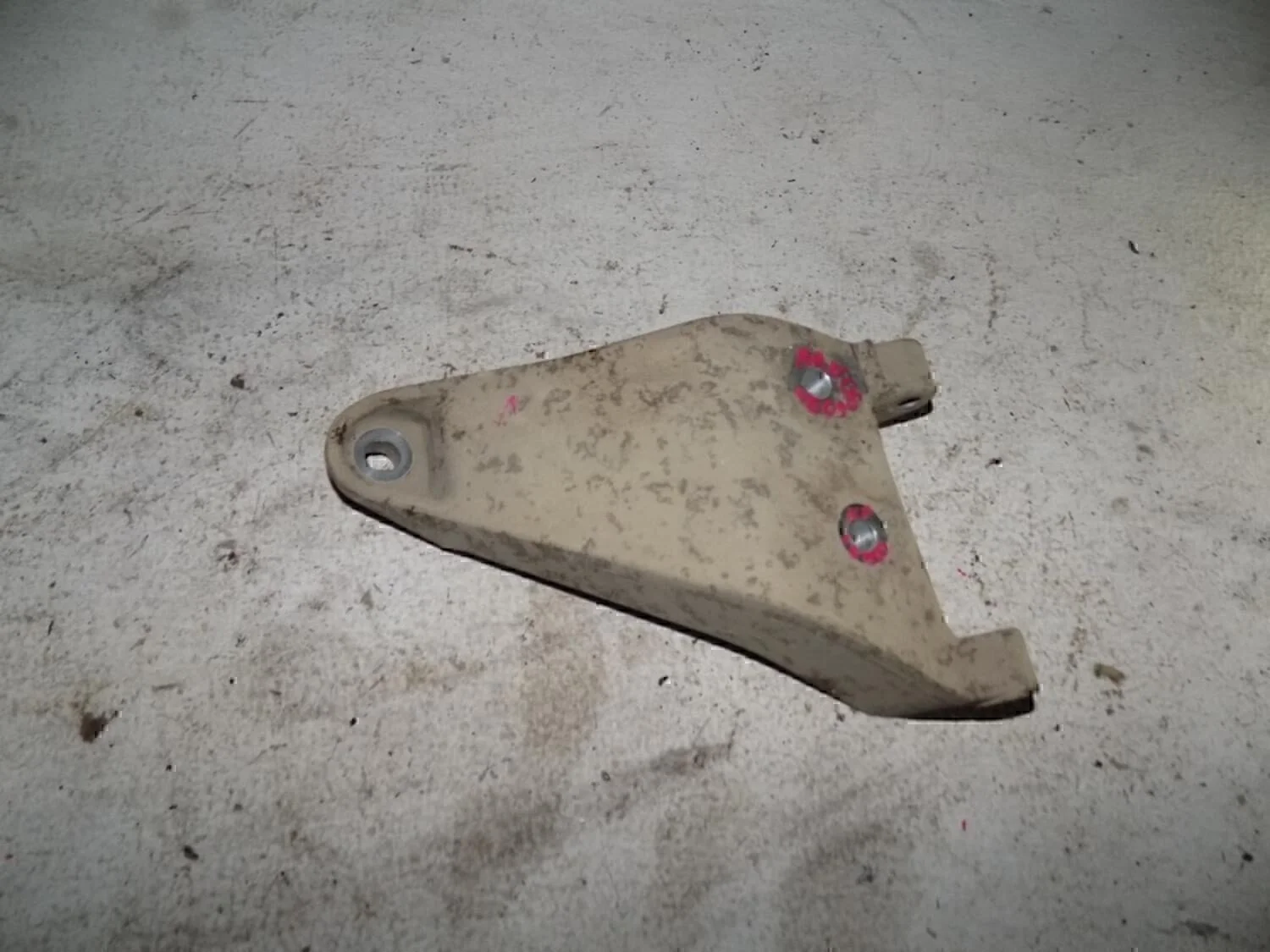 Кронштейн генератора Lanos 2004-2010