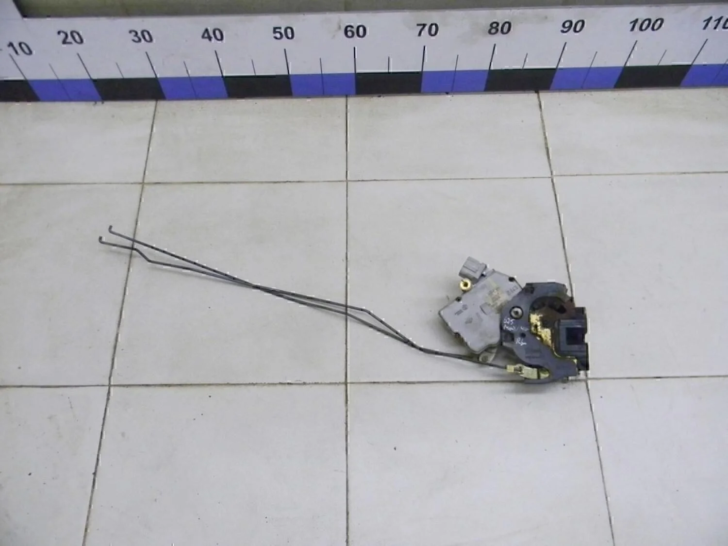 Замок двери задней левой Maxima (A33) 2000-2005