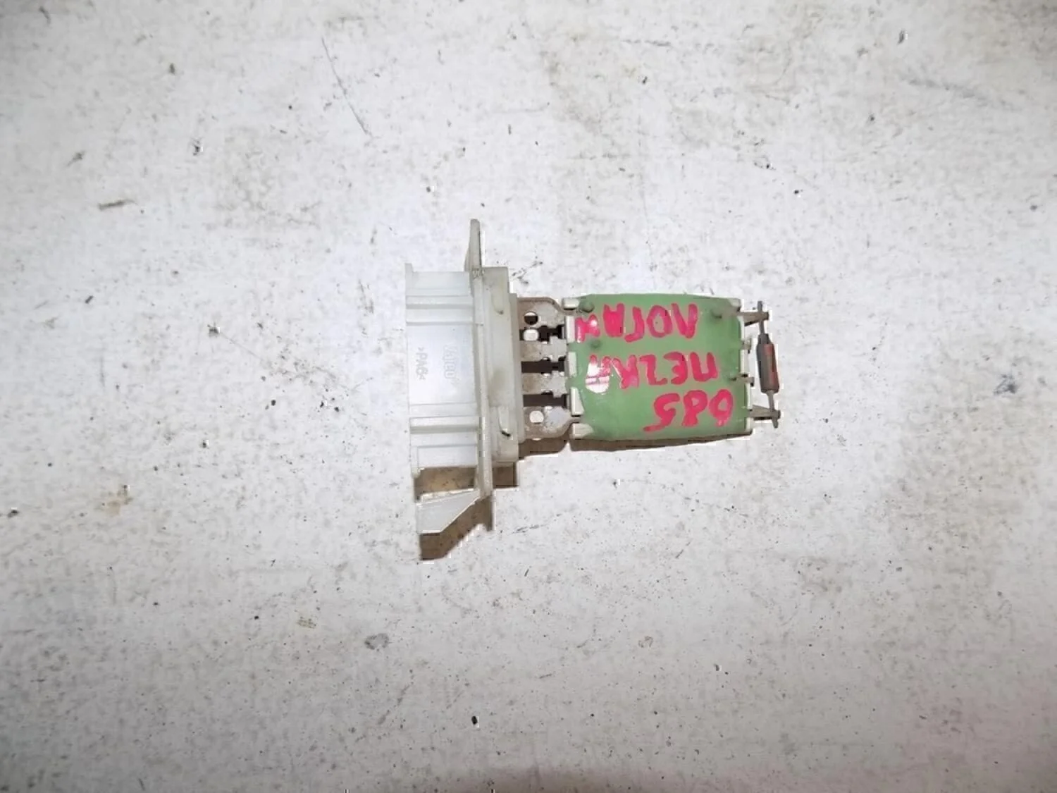 Резистор отопителя Duster 2012>