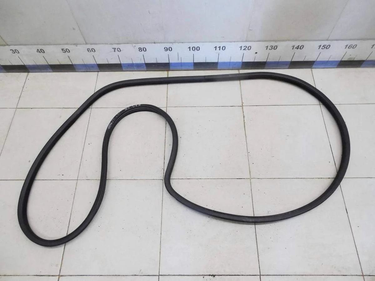 Уплотнитель (внутри) XC90 2002-2015