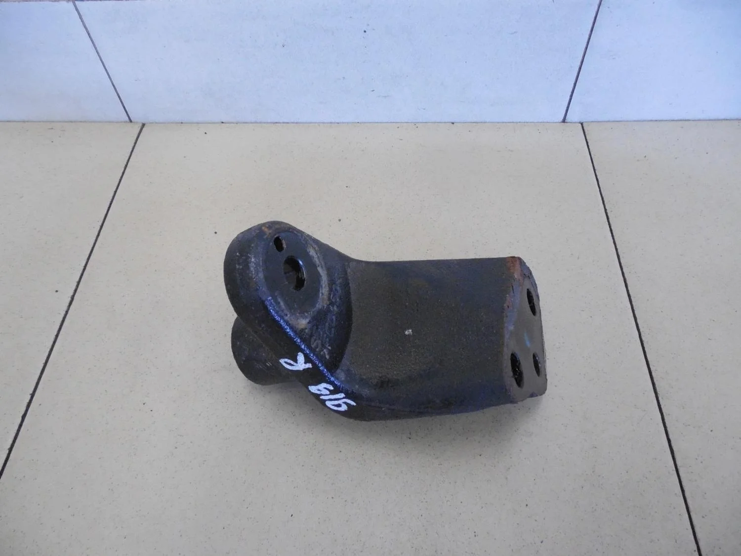 Кронштейн двигателя правый Solaris 2010-2017