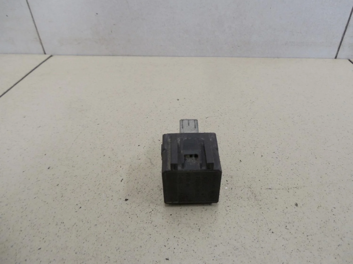 Реле Almera N16 2000-2006