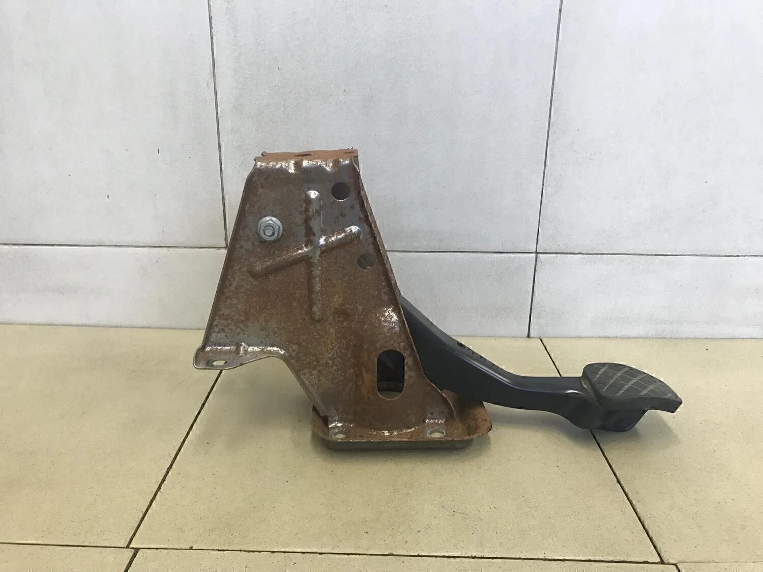 Педаль тормоза Passat [B6] 2005-2010