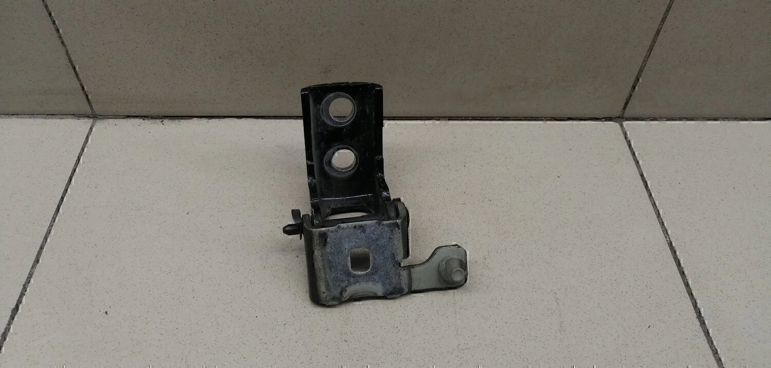 Петля двери задней левой нижняя 308 I 2007-2015