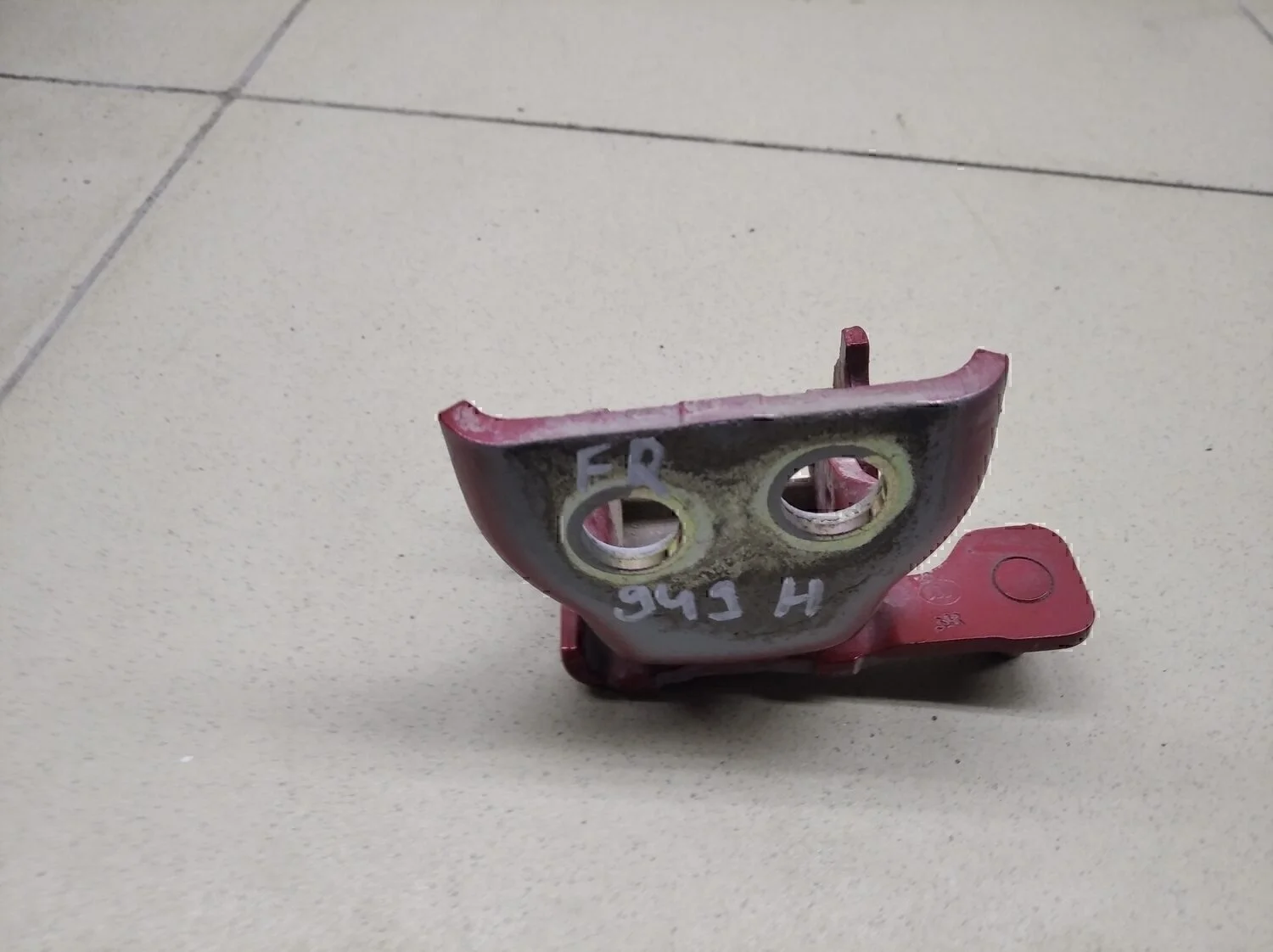 Петля двери передней правой нижняя 308 I 2007-2015