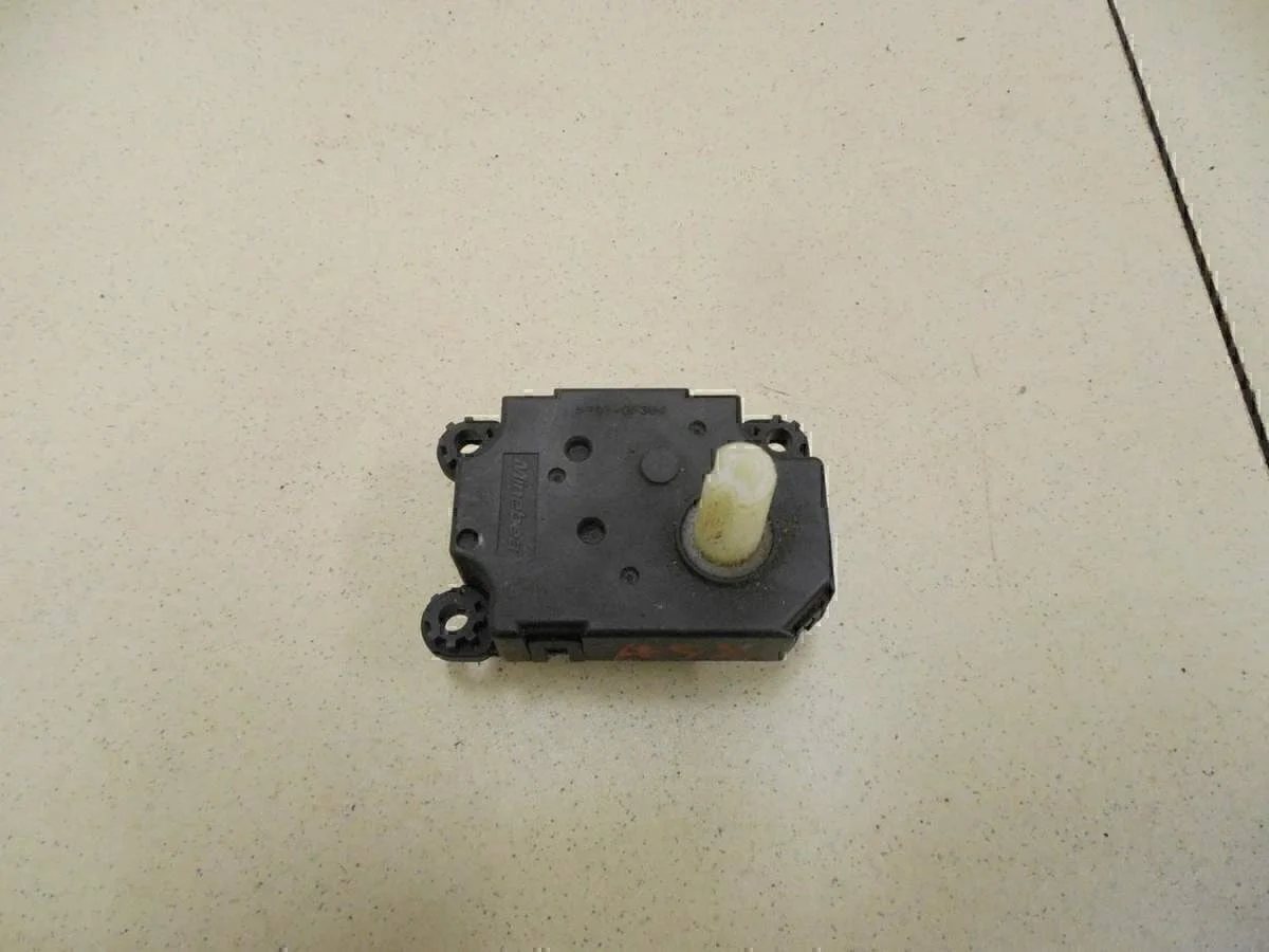 Моторчик заслонки отопителя ASX 2010-2016