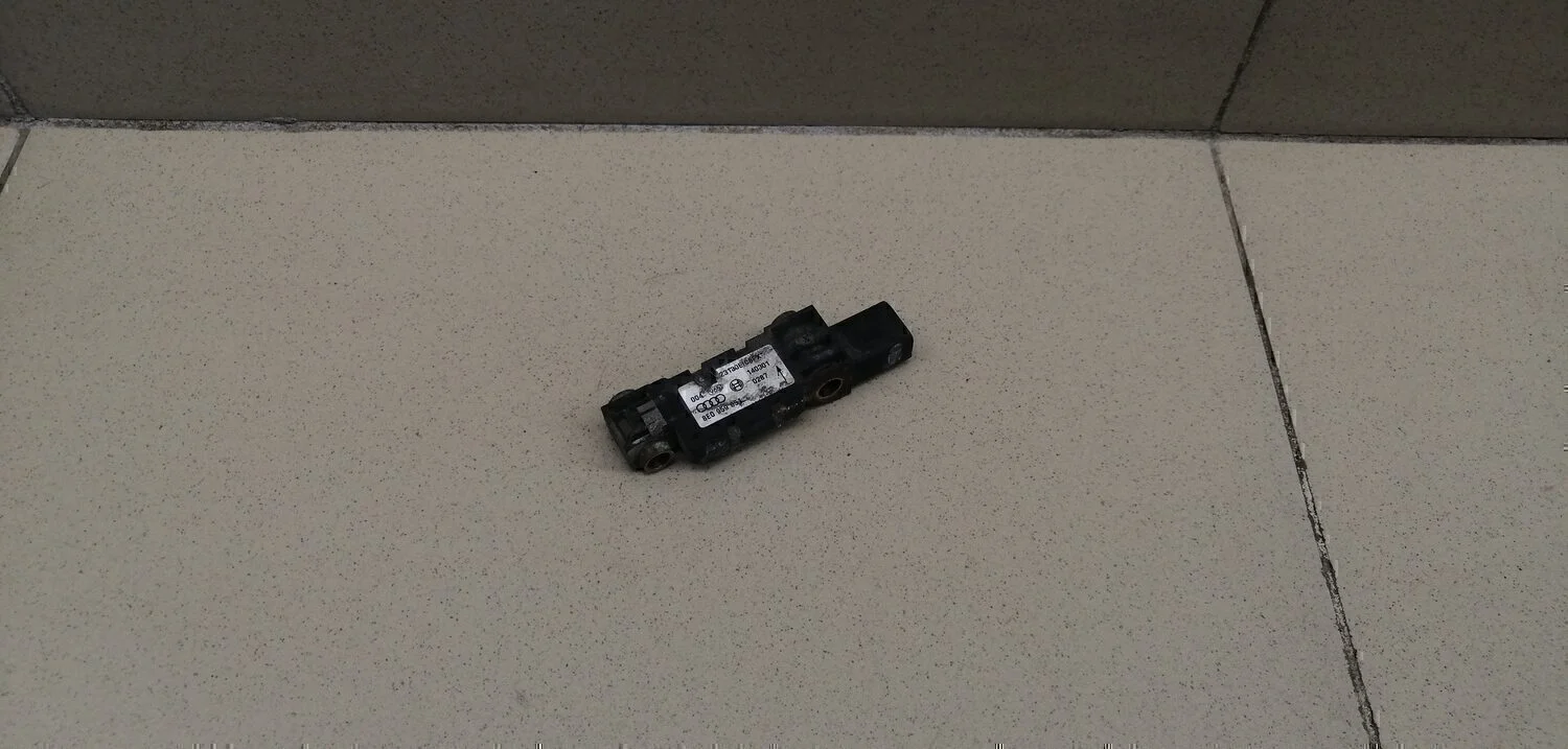 Датчик AIR BAG A4 [B6] 2000-2004