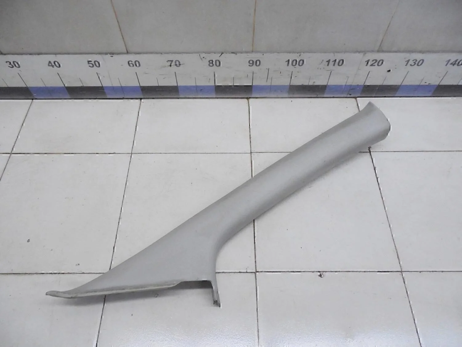 Обшивка стойки Focus II 2005-2008