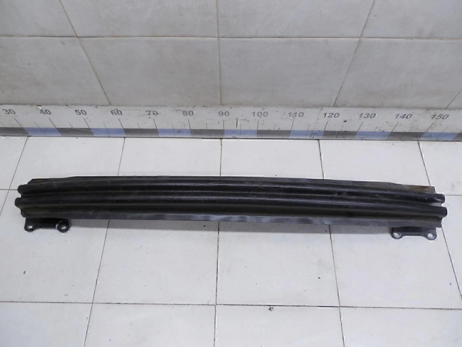 Усилитель заднего бампера Golf V 2003-2009