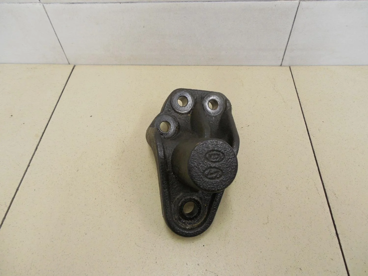 Кронштейн двигателя правый Solaris 2010-2017