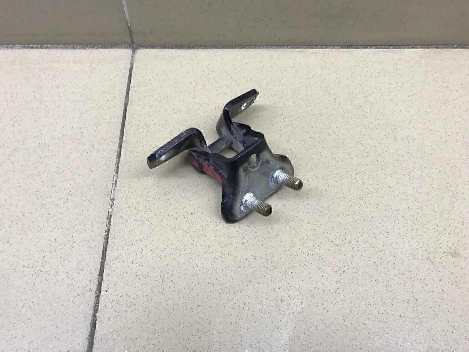 Петля двери задней правой верхняя ASX 2010-2016