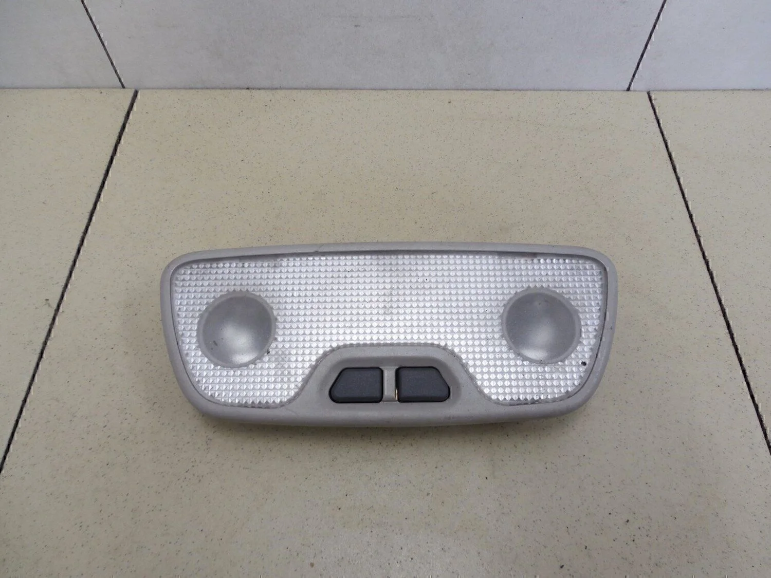 Плафон салонный V50 2004-2012