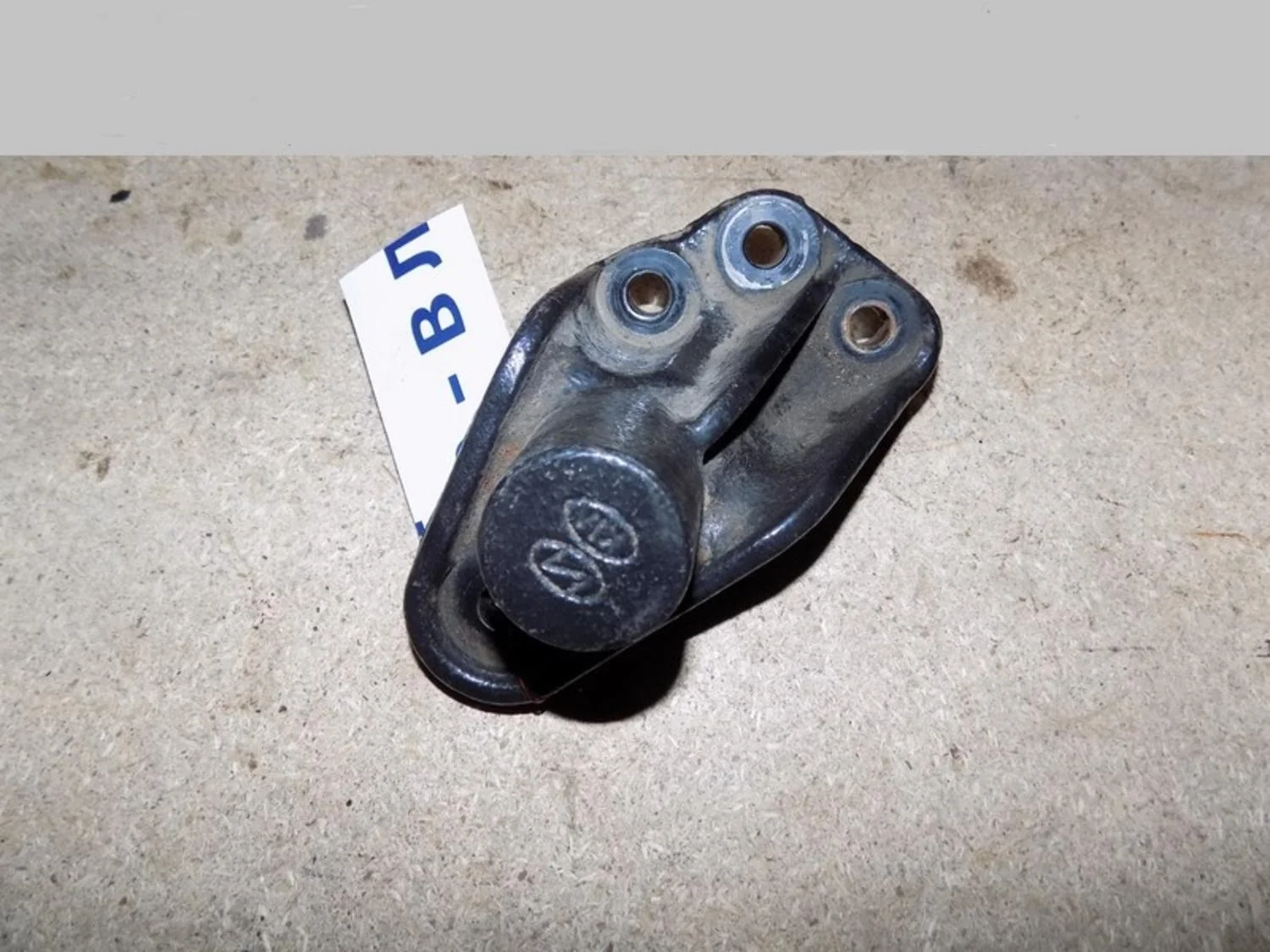 Кронштейн двигателя правый Solaris 2010-2017