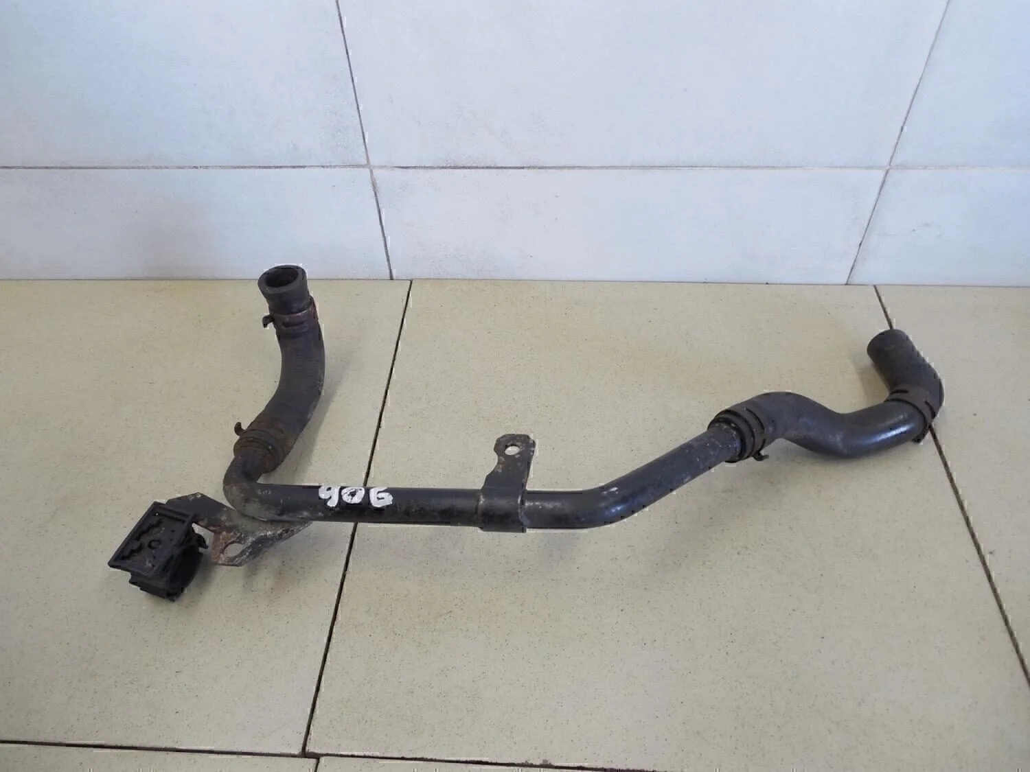 Трубка системы охлаждения Passat [B6] 2005-2010