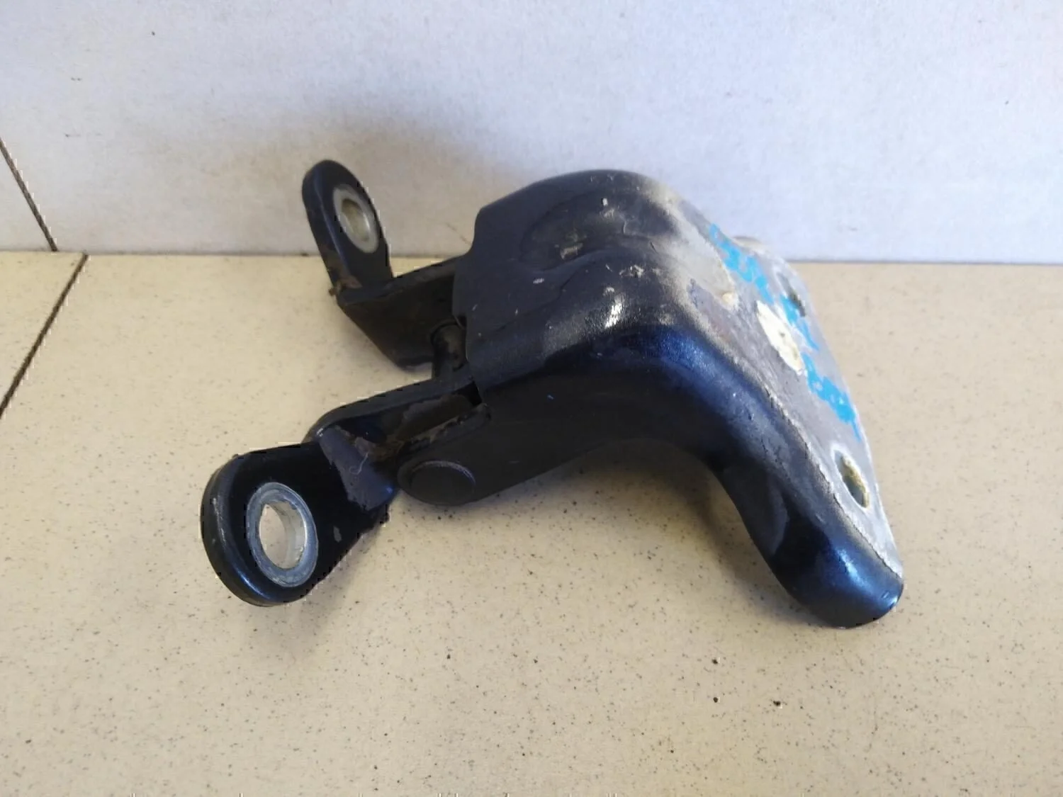 Петля двери задней Captiva (C100) 2006-2010