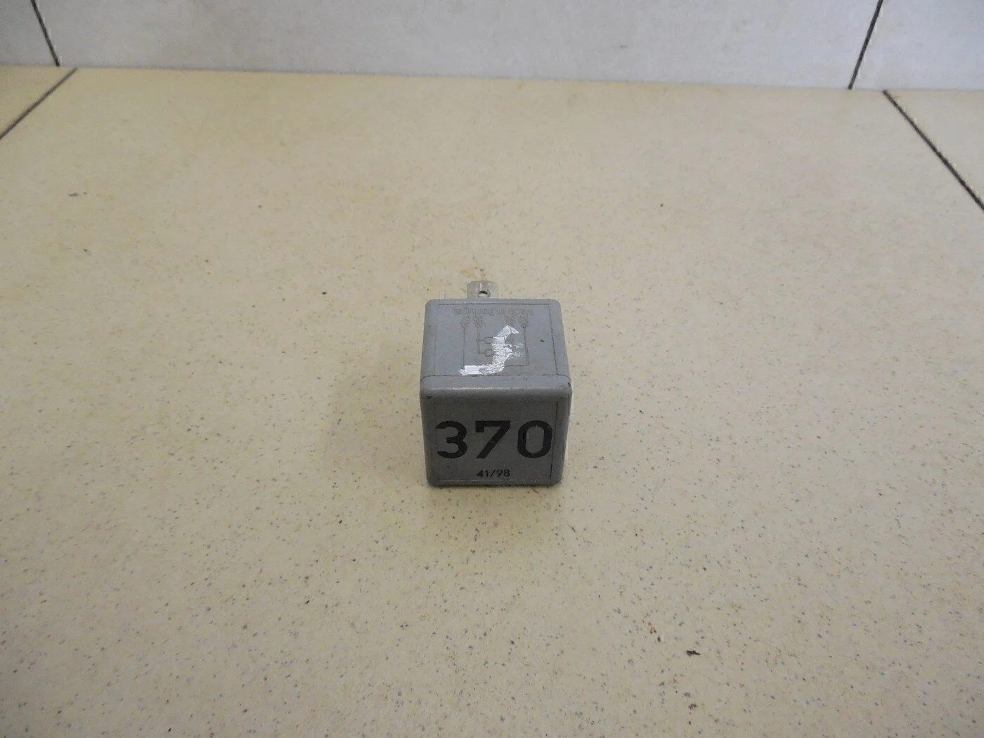 Реле 100/200 [44] 1983-1991