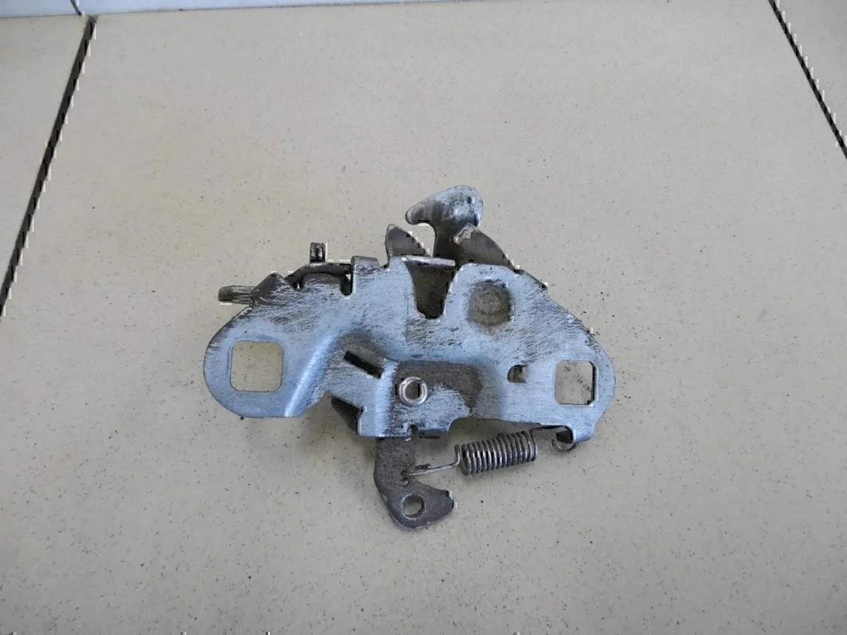 Замок капота 607 2000-2010