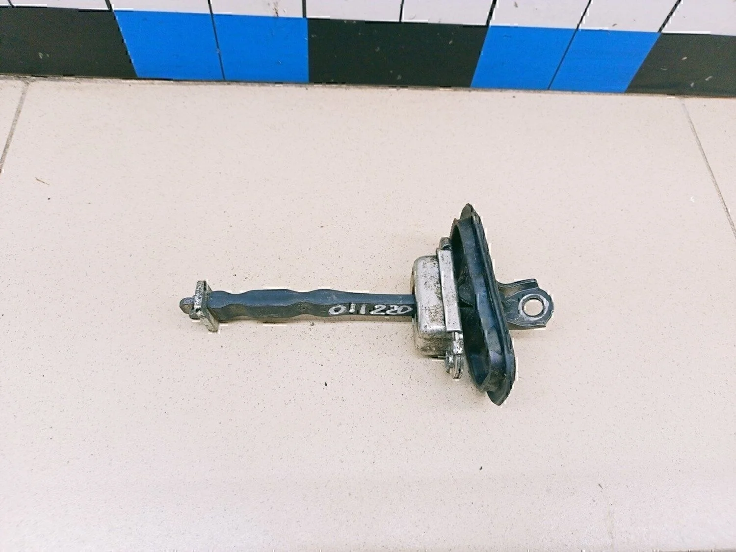 Ограничитель двери Qashqai (J10) 2006-2014