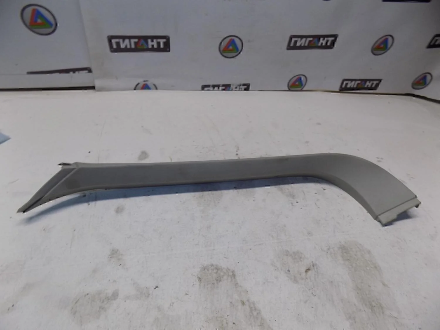 Обшивка двери багажника Focus II 2005-2008