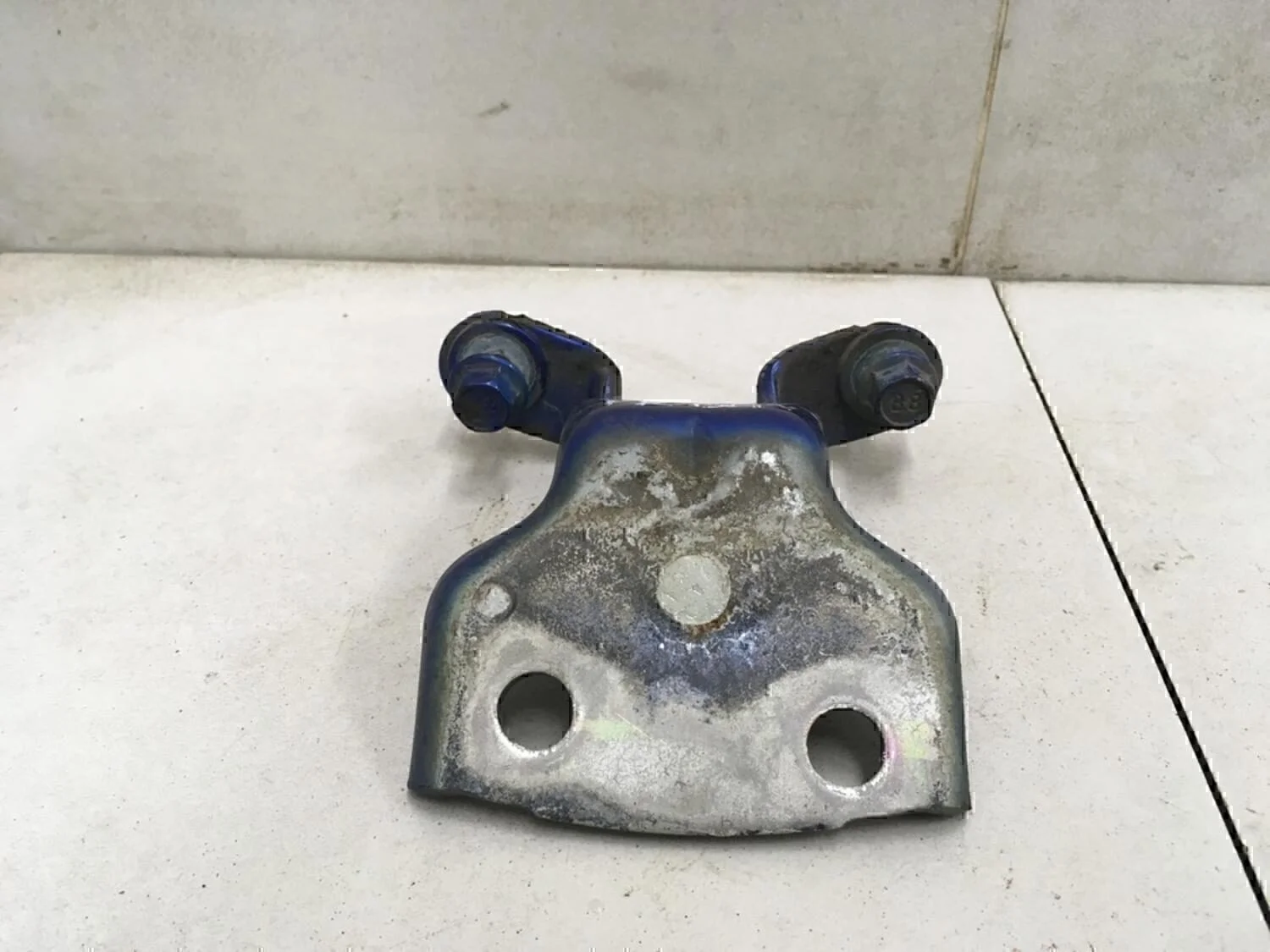 Петля двери передней Aveo (T250) 2005-2011