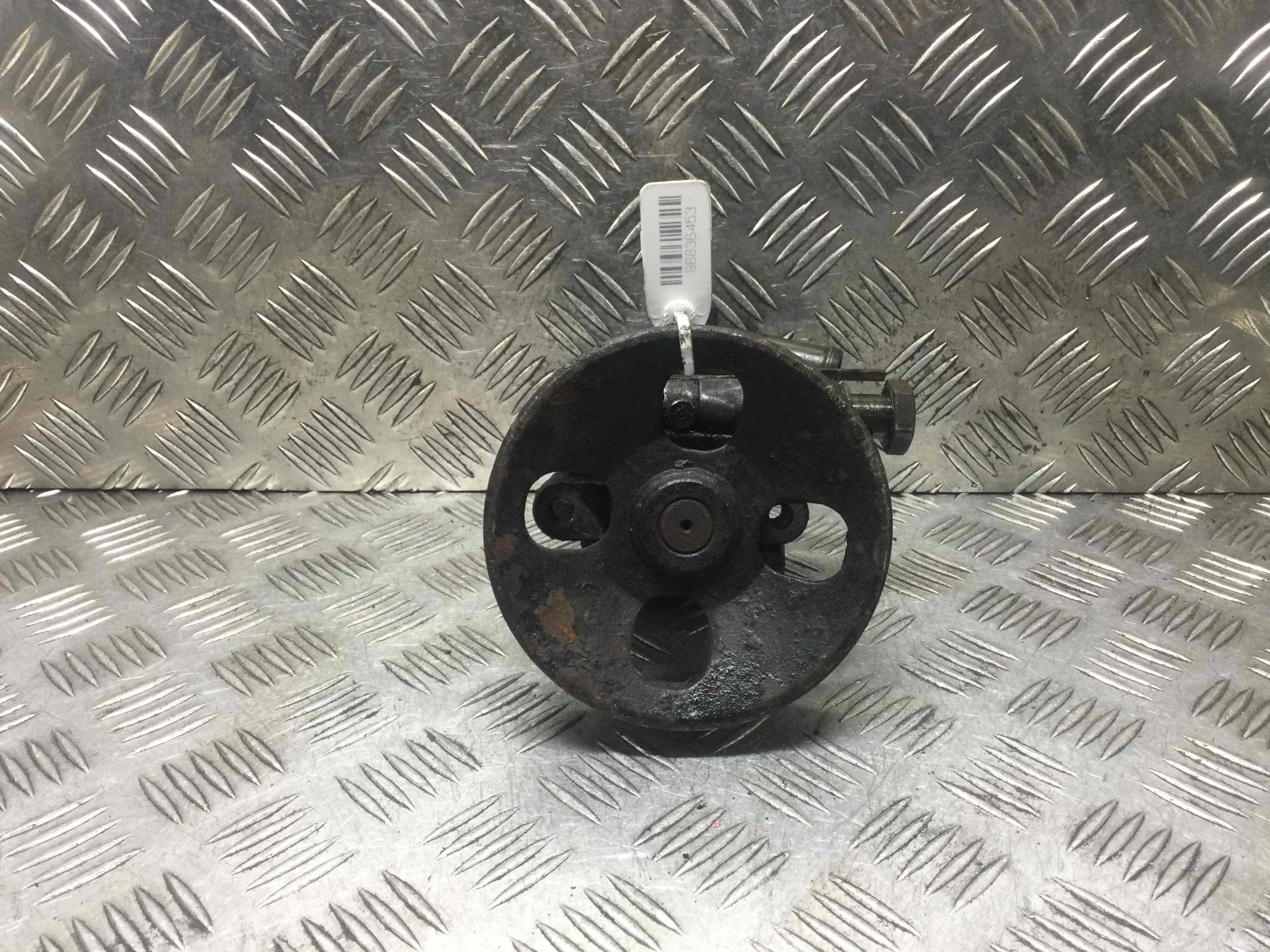 Насос гидроусилителя руля Kia Sorento 1 поколение (2002-2006) дизель 2.5 CRDi Автомат