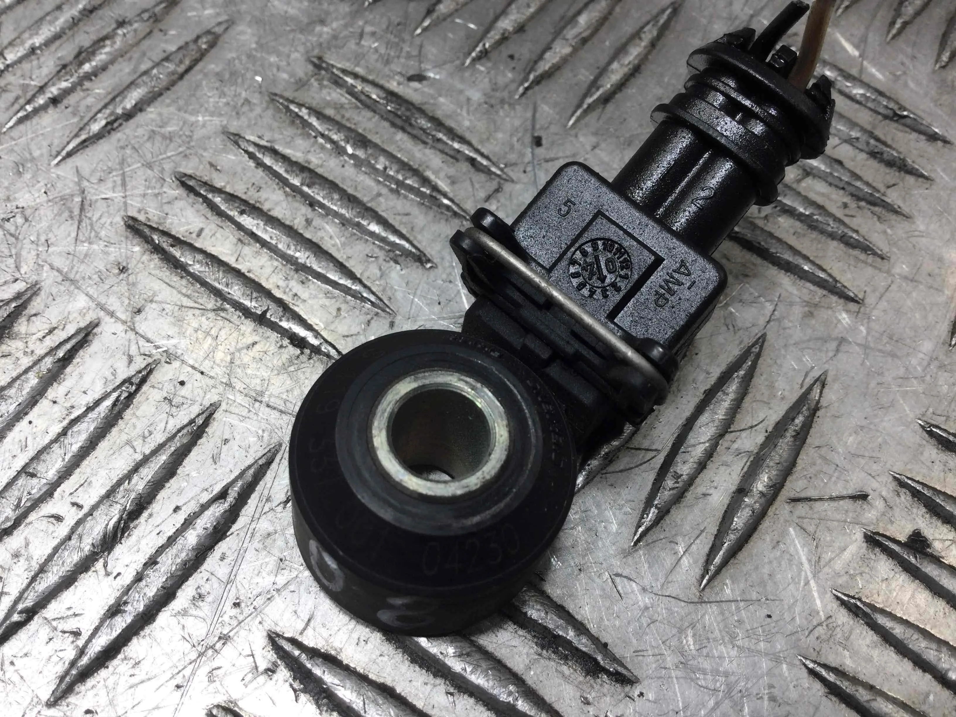 Датчик детонации Nissan Almera Tino V10 2000 - 2006 бензин 1.8 i Механика