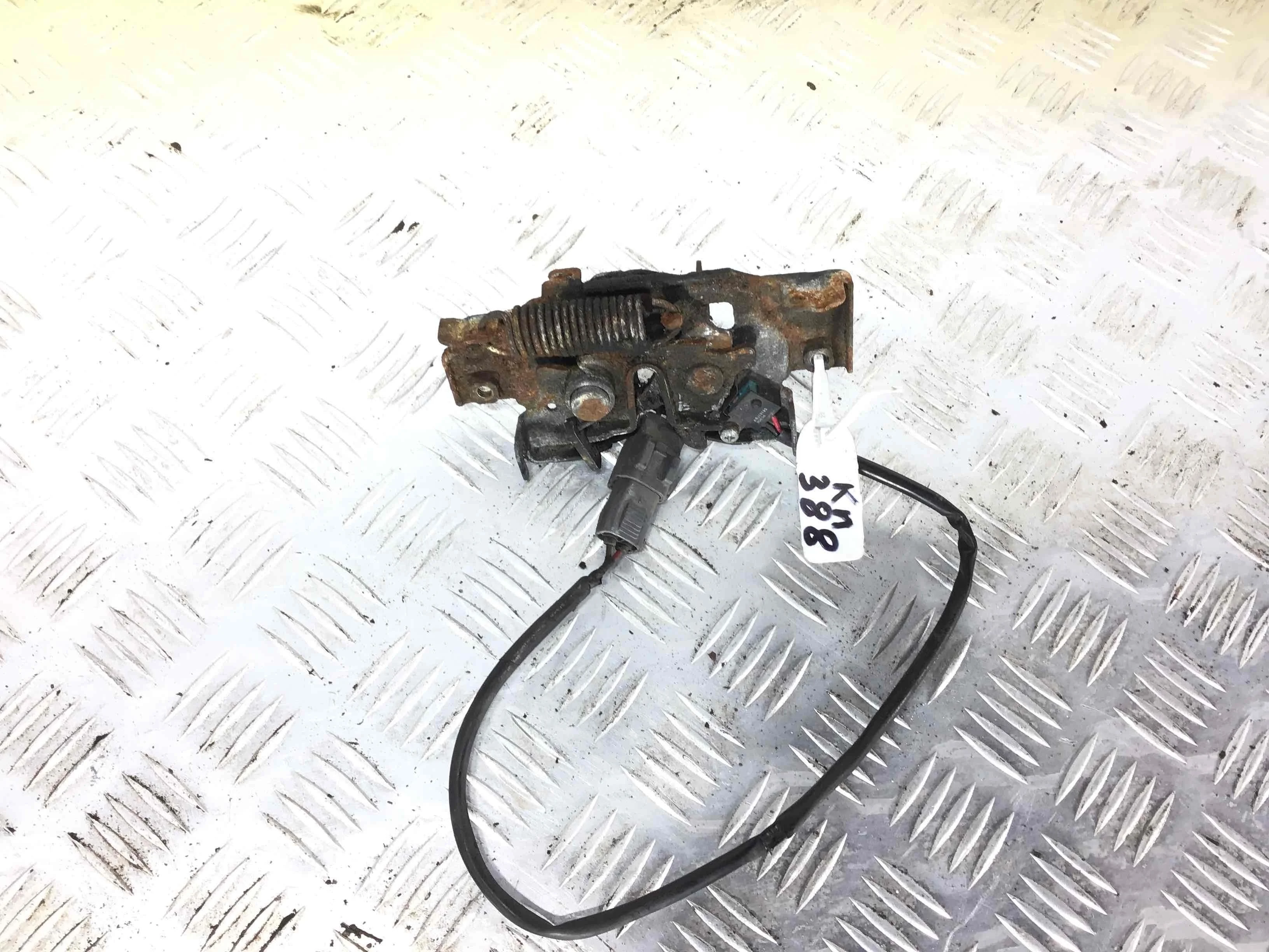 Замок капота Mazda 6 6 II (GH) 2007 - 2012 дизель 2.2 TD Механика Седан