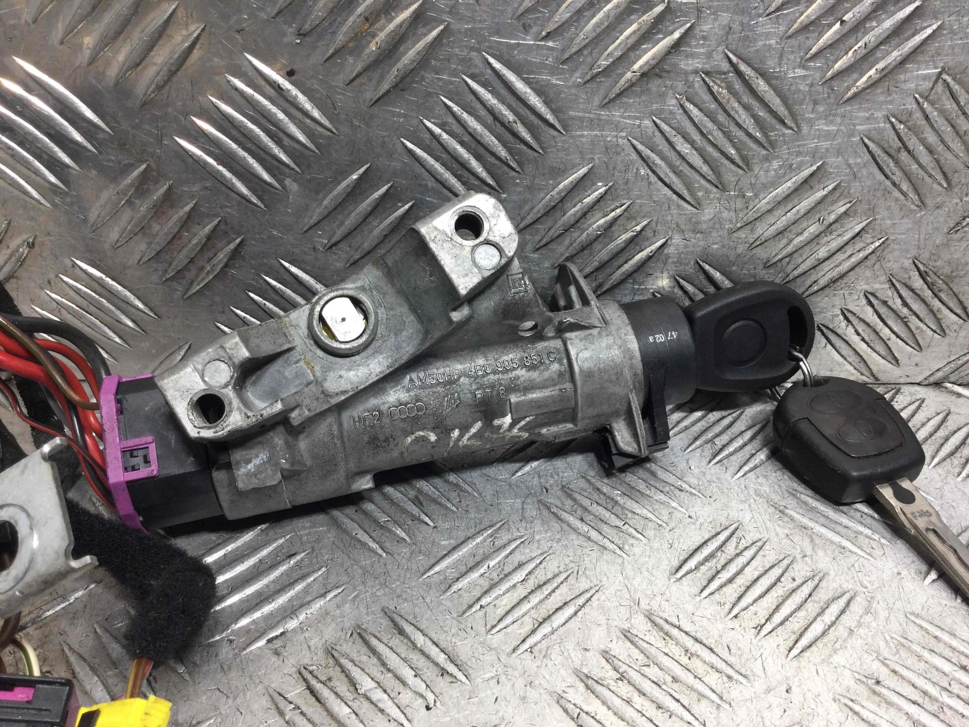 Замок зажигания Skoda Fabia 1 поколение (1999-2004) бензин 1.4 i Механика Универсал