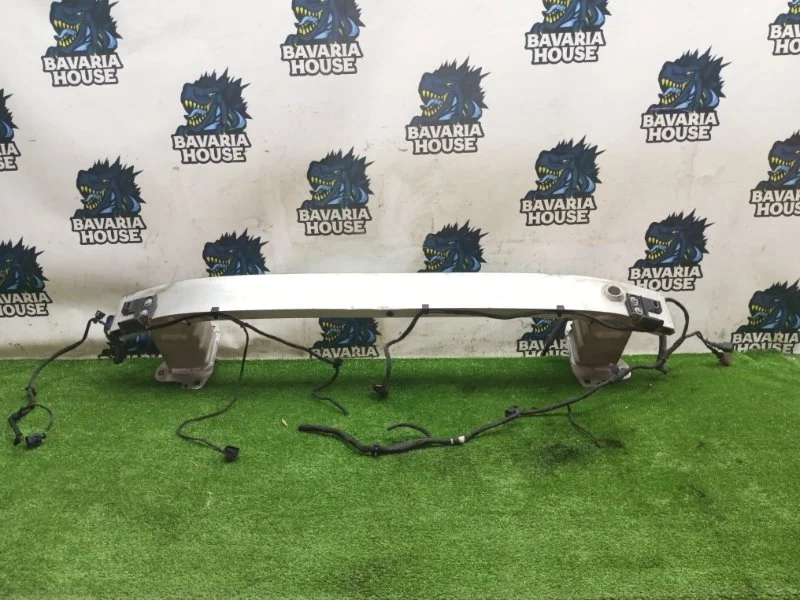 Усилитель переднего бампера Audi A8 2011 4H0807109B D4 CGW