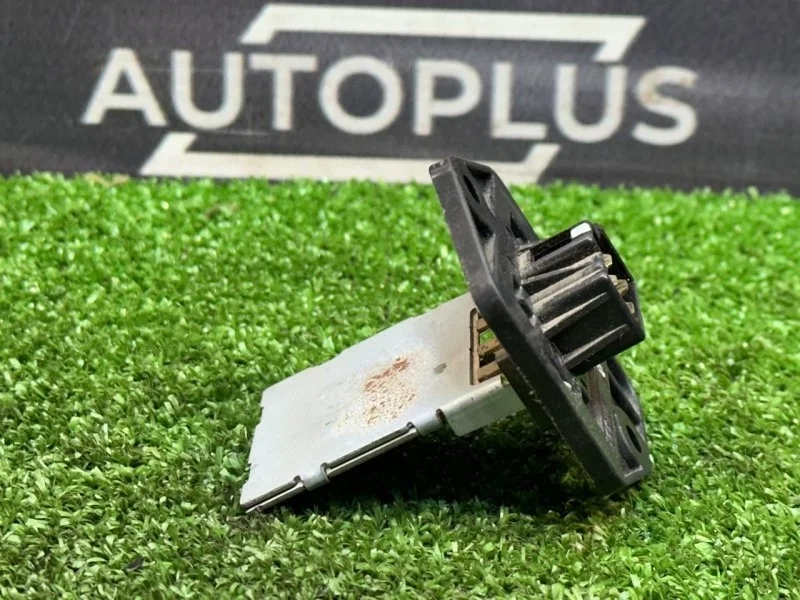 Резистор печки Hyundai Solaris 2012 971281R000 СЕДАН 1.6 G4FC