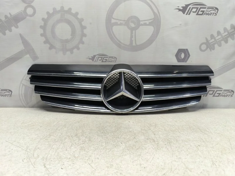 Решетка радиатора Mercedes-benz CLK W209